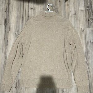 Hollister Women's Tan Turtleneck Sweater